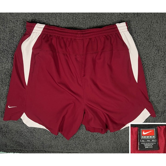 VTG Nike Team Shorts Size XL Red‎ Athletic Running Gym Track Soccer Training Y2K - Picture 1 of 11